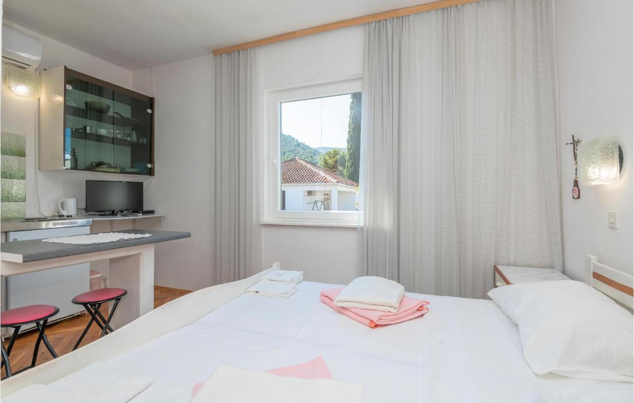 Gorgeous In Stari Grad With Kitchen * Stari Grad (Hvar)