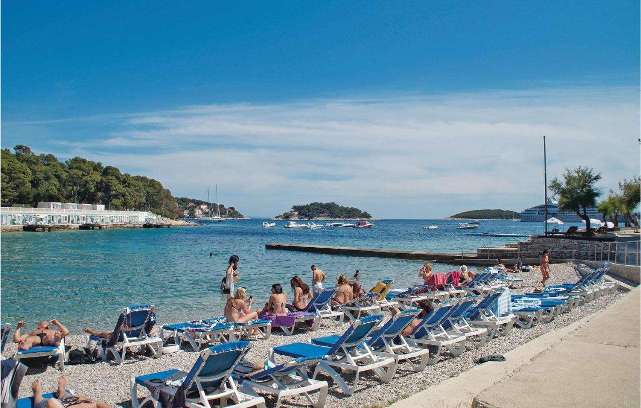 Apartment Gorgeous In Stari Grad With Kitchen Stari Grad (Hvar)